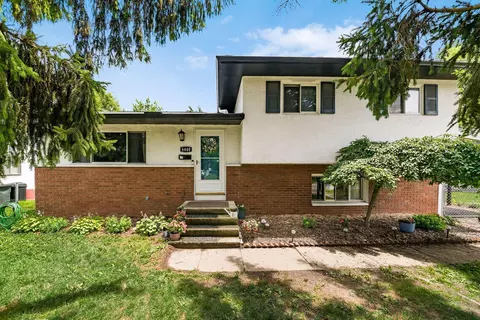 6440 Kildale Sq W, Columbus, OH 43229