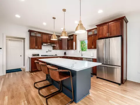 Kitchen - 5808 Glendavon Loop, Dublin, OH 43016 photo 2 of 3
