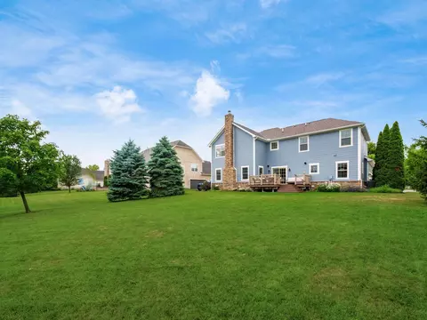 Exterior - 5808 Glendavon Loop, Dublin, OH 43016 photo 12 of 12
