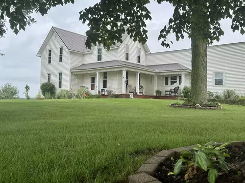8672 Larue Green Camp Rd E, La Rue, OH 43332