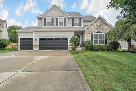 2866 Crosshurst Ct, Grove City, OH 43123