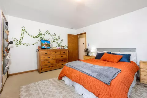 Bedroom - 26262 Jackson Rd, Circleville, OH 43113 photo 3 of 7
