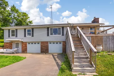 Exterior - 26262 Jackson Rd, Circleville, OH 43113 photo 6 of 31