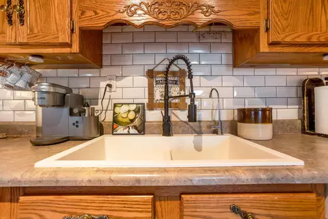 Kitchen - 26262 Jackson Rd, Circleville, OH 43113 photo 3 of 4