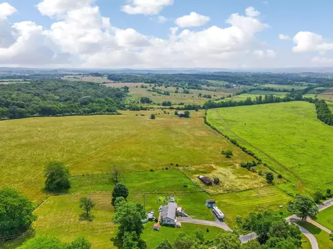 View/Area - 26262 Jackson Rd, Circleville, OH 43113 photo 2 of 9