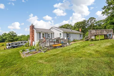 Exterior - 26262 Jackson Rd, Circleville, OH 43113 photo 17 of 31