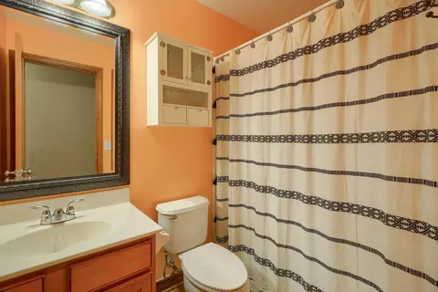 Bath - 5700 Boucher Dr, Orient, OH 43146 photo 3 of 3