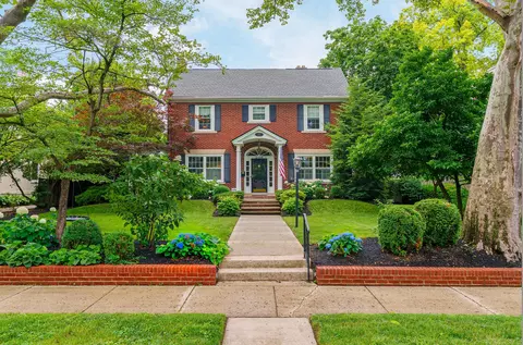 2356 Sherwood Rd, Columbus, OH 43209