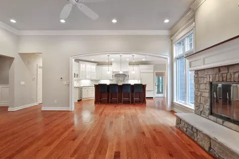 Living - 580 Keyes Ln, Worthington, OH 43085 photo 7 of 13