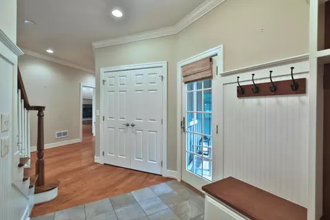 Entry Way - 580 Keyes Ln, Worthington, OH 43085 photo 3 of 8