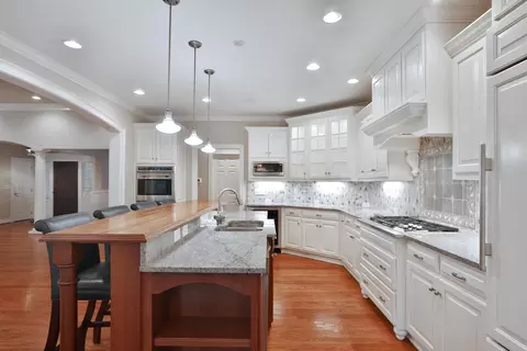 Kitchen - 580 Keyes Ln, Worthington, OH 43085 photo 6 of 7
