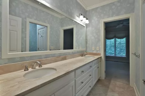 Bath - 580 Keyes Ln, Worthington, OH 43085 photo 1 of 9