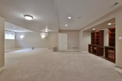 Living - 580 Keyes Ln, Worthington, OH 43085 photo 11 of 13