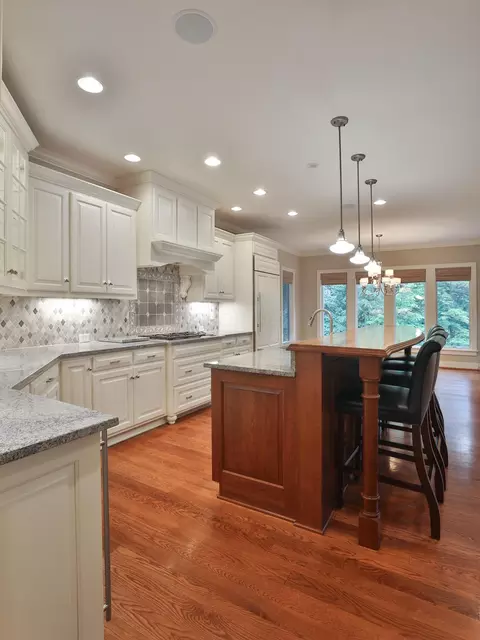 Kitchen - 580 Keyes Ln, Worthington, OH 43085 photo 2 of 7