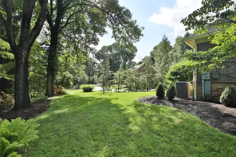 Exterior - 580 Keyes Ln, Worthington, OH 43085 photo 28 of 30