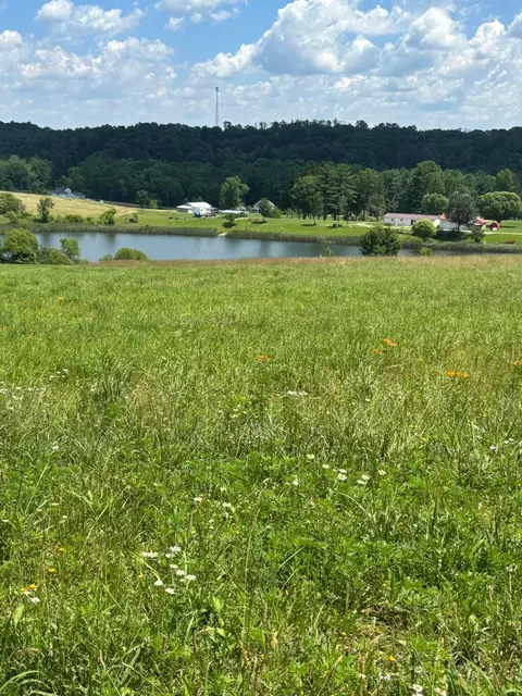 1353 State Route 13, Crooksville, OH 43731