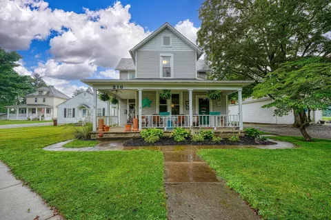 216 Washington St, Canal Winchester, OH 43110