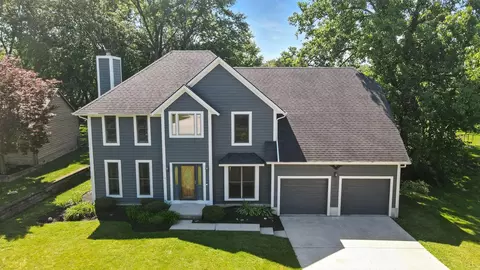 1435 E Choctaw Dr, London, OH 43140