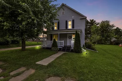 217 Cambria St, Newark, OH 43055