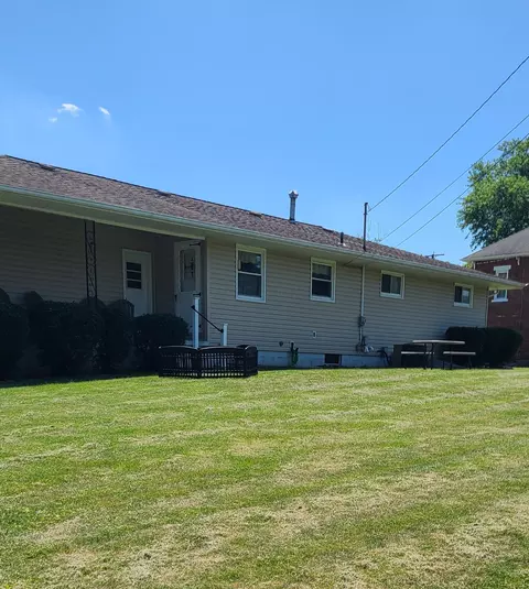 Exterior - 96 Summit St, Newark, OH 43055 photo 5 of 7