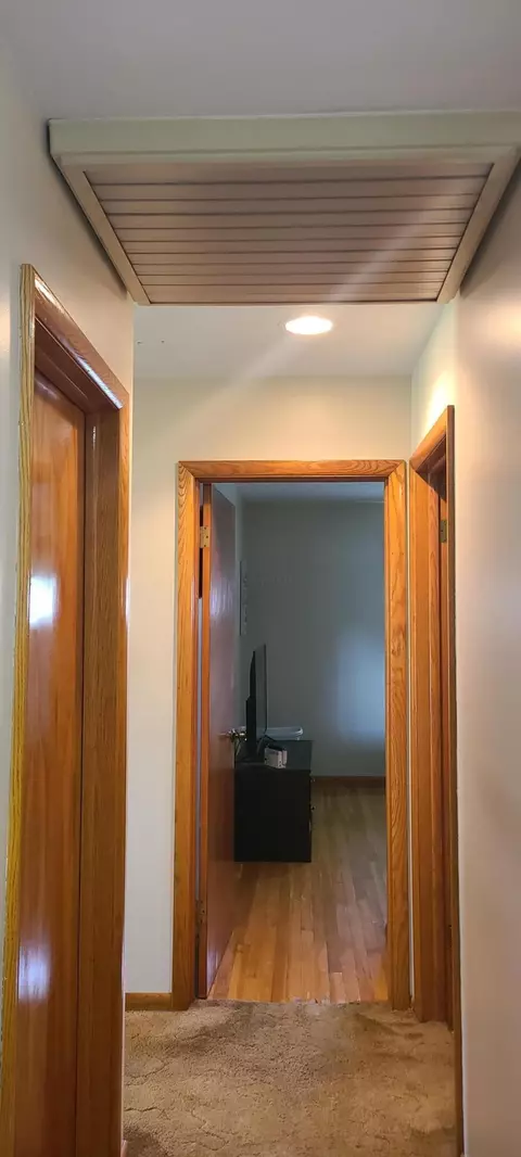 Entry Way - 96 Summit St, Newark, OH 43055 photo 2 of 2