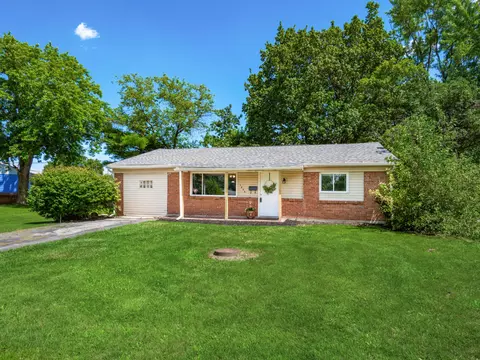1866 Queensrowe Ct, Columbus, OH 43227