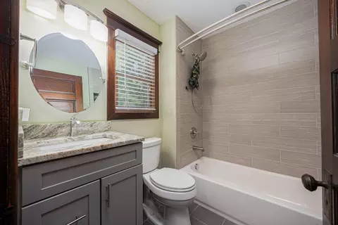 Bath - 199 E Gates St, Columbus, OH 43206 photo 1 of 5