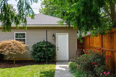 Exterior - 199 E Gates St, Columbus, OH 43206 photo 13 of 14