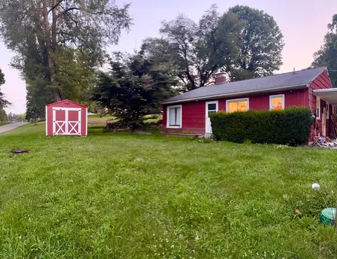 445 Rainbow Dr NE, Lancaster, OH 43130