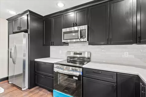 Kitchen - 6612 Stringtown Rd, Cable, OH 43009 photo 4 of 5