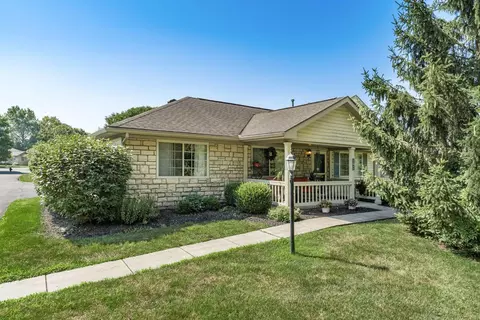 192 Pioneer Cir, Pickerington, OH 43147