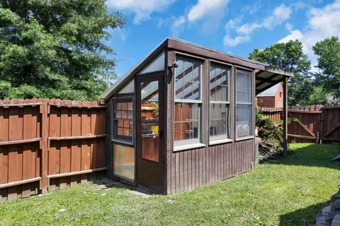 519 E Main St, Oak Hill, OH 45656 photo 9