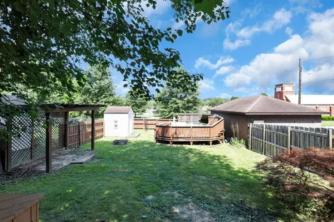 519 E Main St, Oak Hill, OH 45656 photo 10