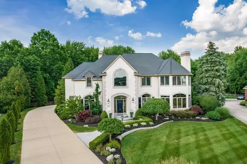 5615 Wild Pine Dr, Westerville, OH 43082