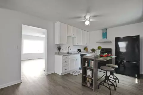 Kitchen - 212 S Scioto St, Circleville, OH 43113 photo 1 of 3