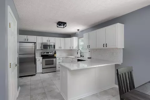 Kitchen - 244 Stockard Loop, Delaware, OH 43015 photo 1 of 5