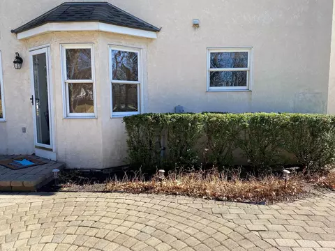 401 Village Ridge Ct, Powell, OH 43065