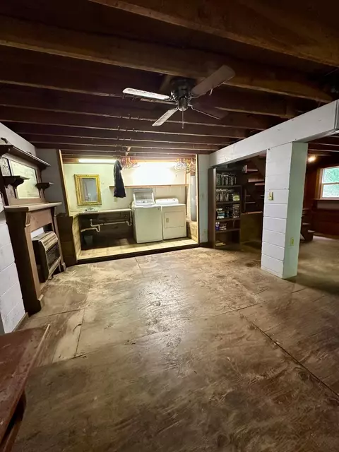 825 Kickapoo Ct, Hide A Way Hills, OH 43107 photo 15