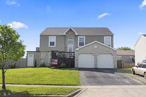 40 River Ct, South Bloomfield, OH 43103