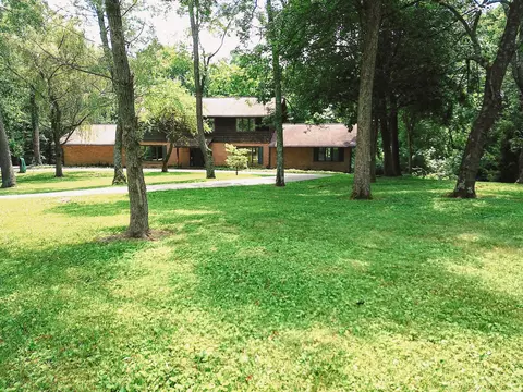 8870 Olentangy River Rd, Delaware, OH 43015
