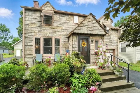 613 Salisbury Rd, Columbus, OH 43204