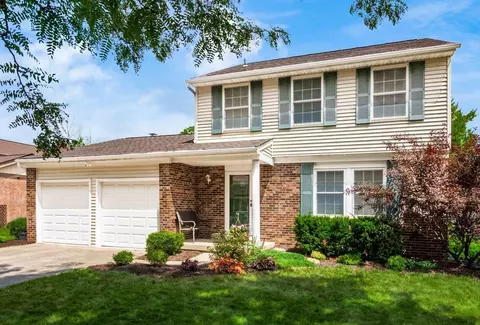 3700 Ravens Glen Dr, Columbus, OH 43221