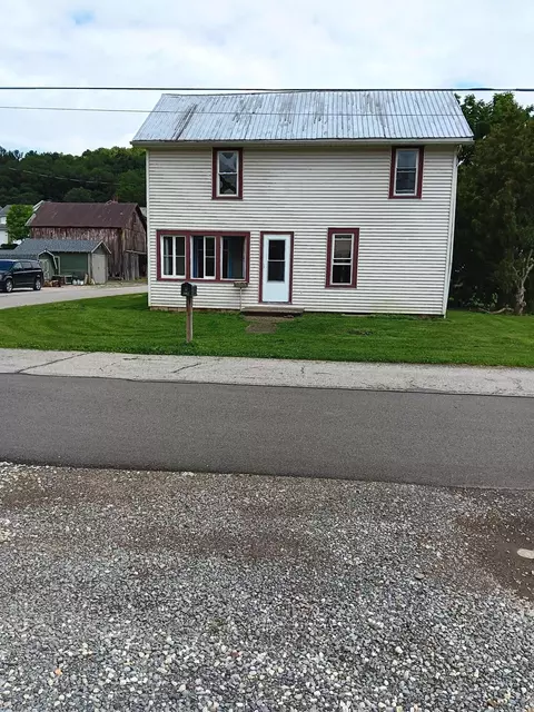 323 Galation St, Glenmont, OH 44628