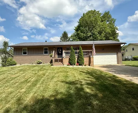 794 Larkspur Dr, Newark, OH 43055
