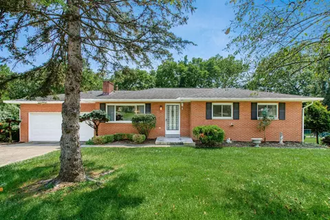 3281 Darracq Cir, Columbus, OH 43223