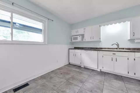 1293 Gresham Rd, Columbus, OH 43204 photo 18