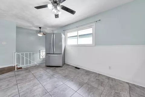 1293 Gresham Rd, Columbus, OH 43204 photo 21
