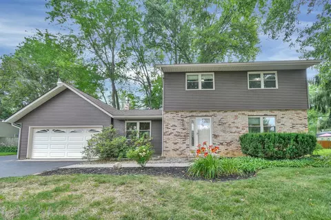 10 Aster Ct SW, Pataskala, OH 43062