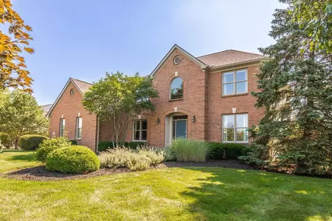 8465 Bakircay Ln, Powell, OH 43065