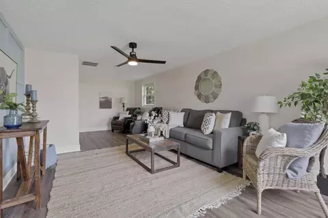 Living - 101 Circle Dr, Baltimore, OH 43105 photo 1 of 4